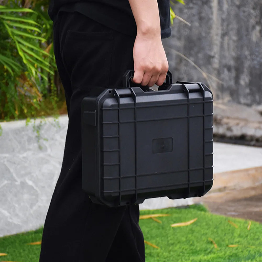 PROTECTIVE HARD CASE